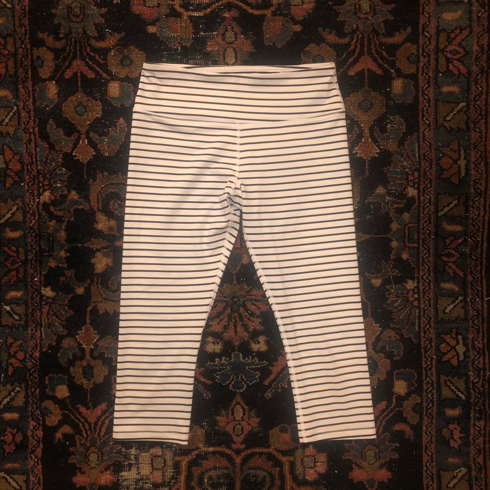 Scorpio Sol Cropped Leggings
